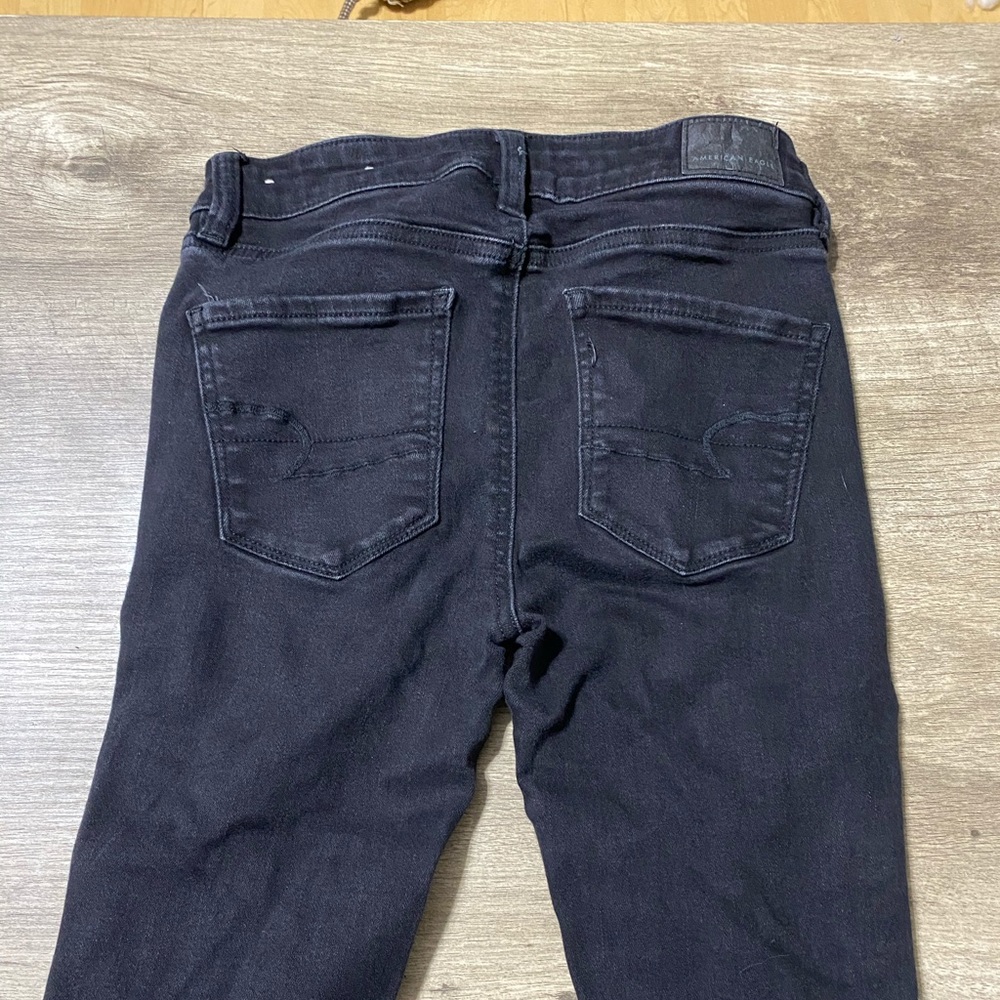Black American Eagle ripped jeans